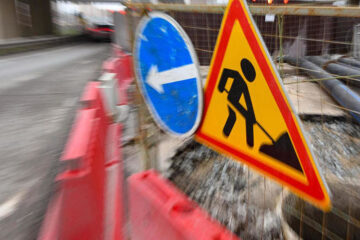 Причиной тому прокладка электрокабеля.