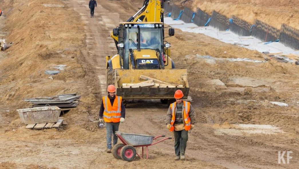 В планах также увеличить с двух до четырех полос движения на участке дороги Р239 с 340-го по 346-й км в Бугульминском и Бавлинском районах.