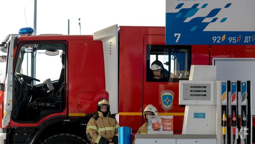 Пожар произошел в многоквартирном доме города Бугульма.