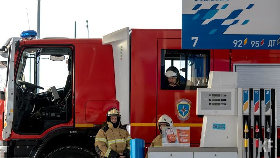 Пожар произошел в многоквартирном доме города Бугульма.