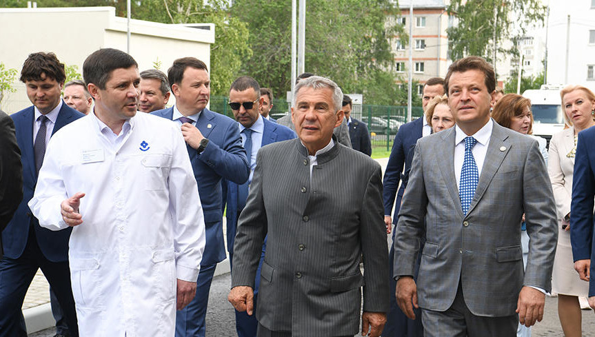 Новое медучреждение осмотрели Рустам Минниханов и Ильсур Метшин.