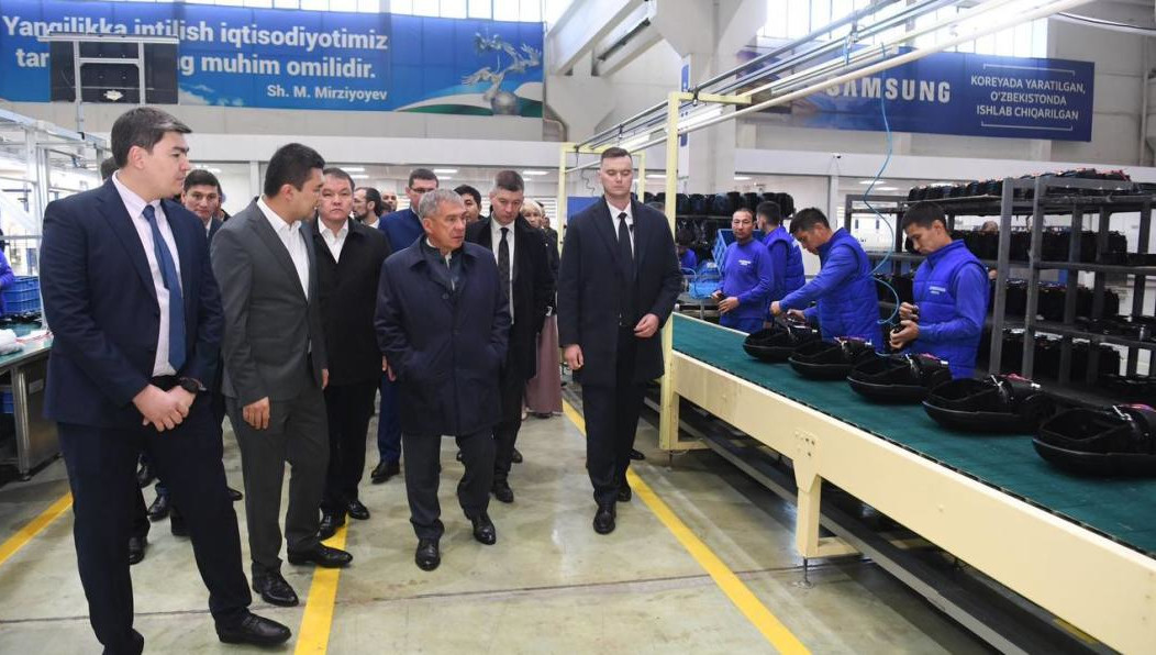 Завод открыли по инициативе президента Узбекистана Шавката Мирзиёева.