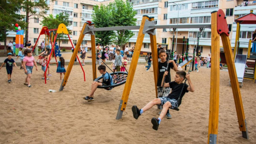 Его коллеги считают