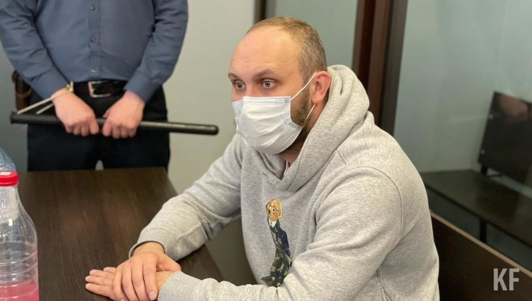 Сегодня вахитовский казанский суд рассматривает ходатайство об аресте Антона Семыкина.