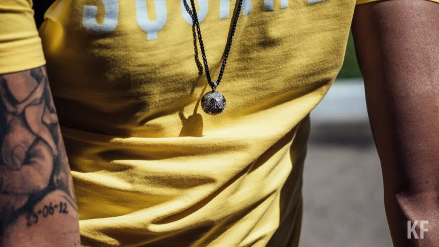 Мужчина не показывал лицо