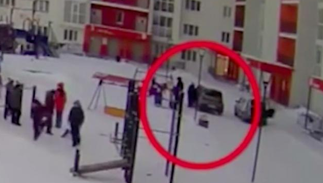 Автоледи уехала с места происшествия.