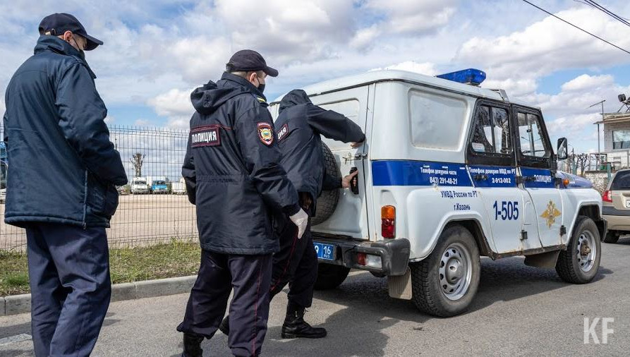 Водитель с ранением доставлен в больницу
