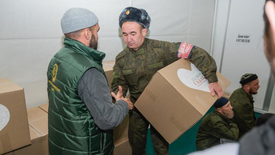 Закуплены вещи и продукты