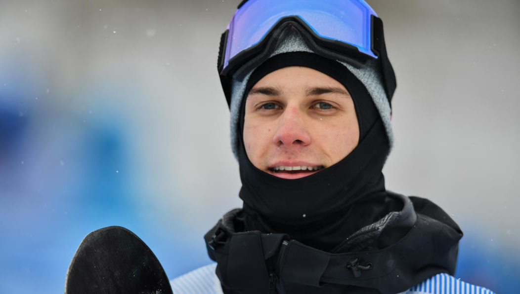 Спортсмен совершил ошибку во втором прыжке.