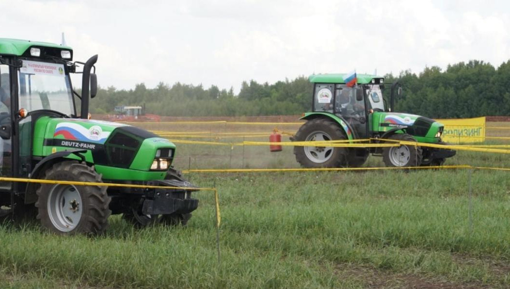 «Трактор-шоу» прошло на полях около KazanExpo.