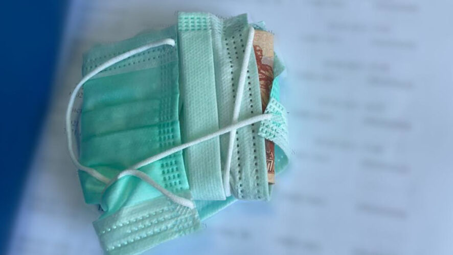 Мужчина от денег отказался.