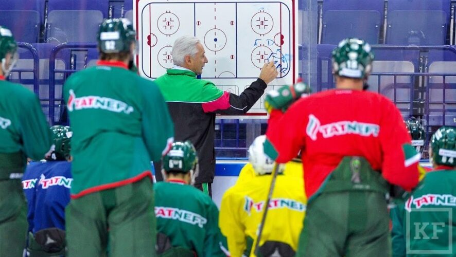 Казанский клуб вышел из отпуска и начал подготовку к новому сезону Континентальной хоккейной лиги. Сейчас в составе команды тренируются 39 игроков