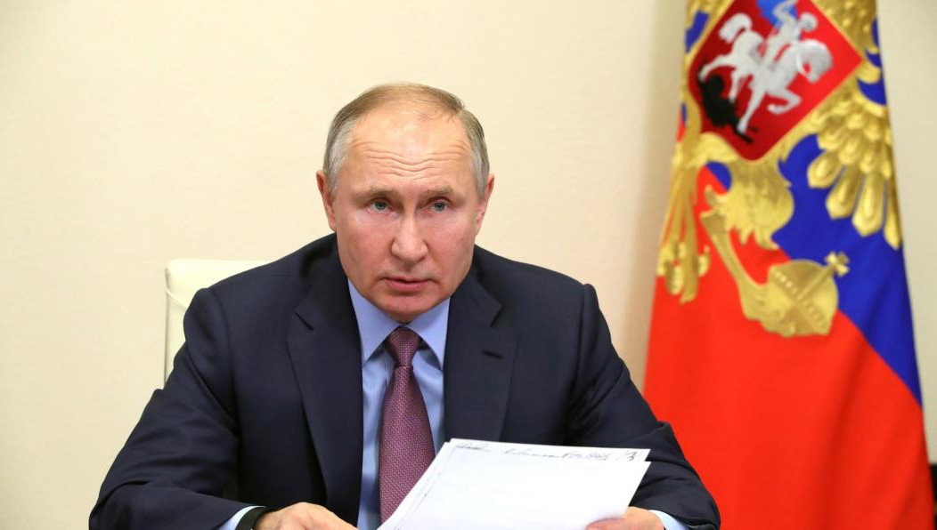 В дальнейшем чиновники должны отчитываться ежеквартально.