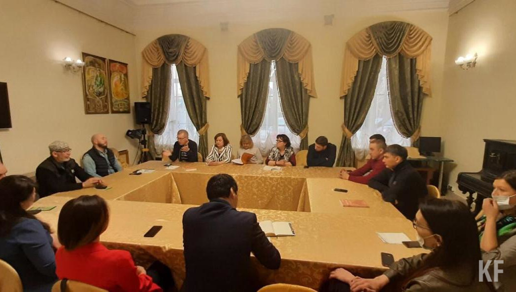 В Тюмени прошло заседание дискуссионного клуба «Татарский квадрат».
