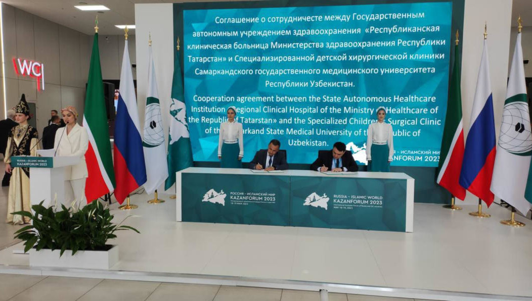 Также посмотреть на работу клиники приехал представитель Минздрава России.