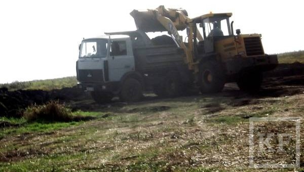 Незаконную добычу торфа остановили инспекторы минэкологии Татарстана около села Тогашево в Пестречинском районе республики