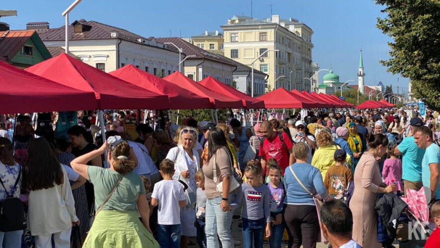 В этом году фестиваль современной татарской культуры посвящён дружбе поколений.