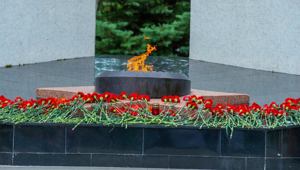 Вечером горожан приглашают поучаствовать во Всероссийской акции «Свеча памяти».