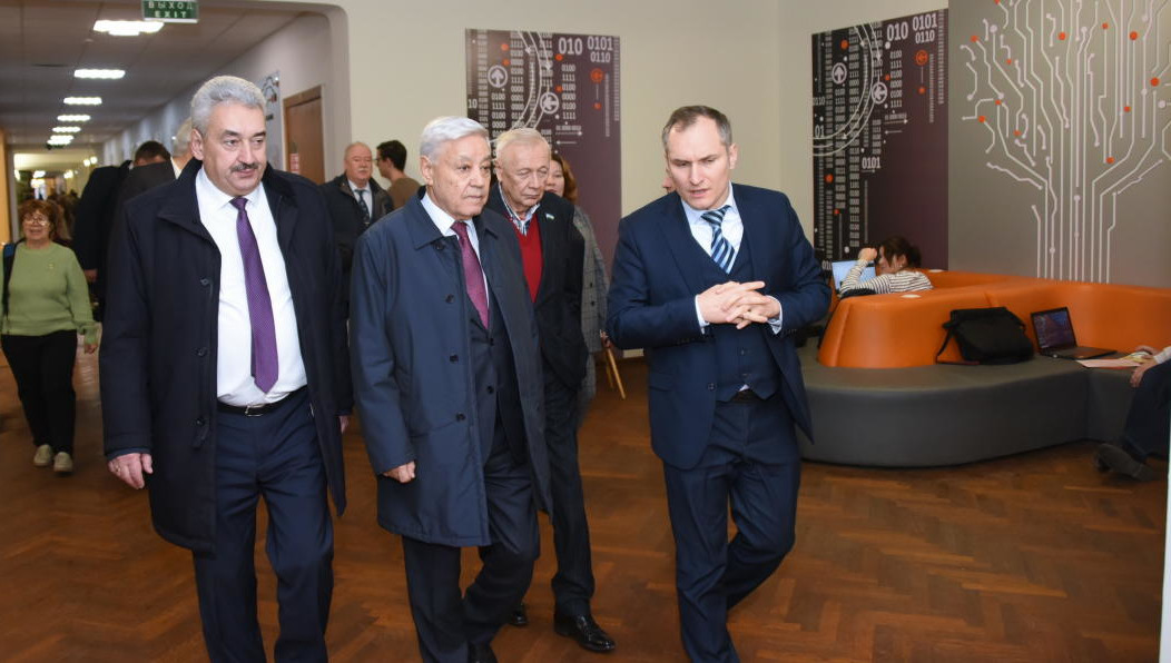 В институте уже почти 75 лет готовят высококвалифицированных специалистов нефтяной и нефтеперерабатывающей отрасли.