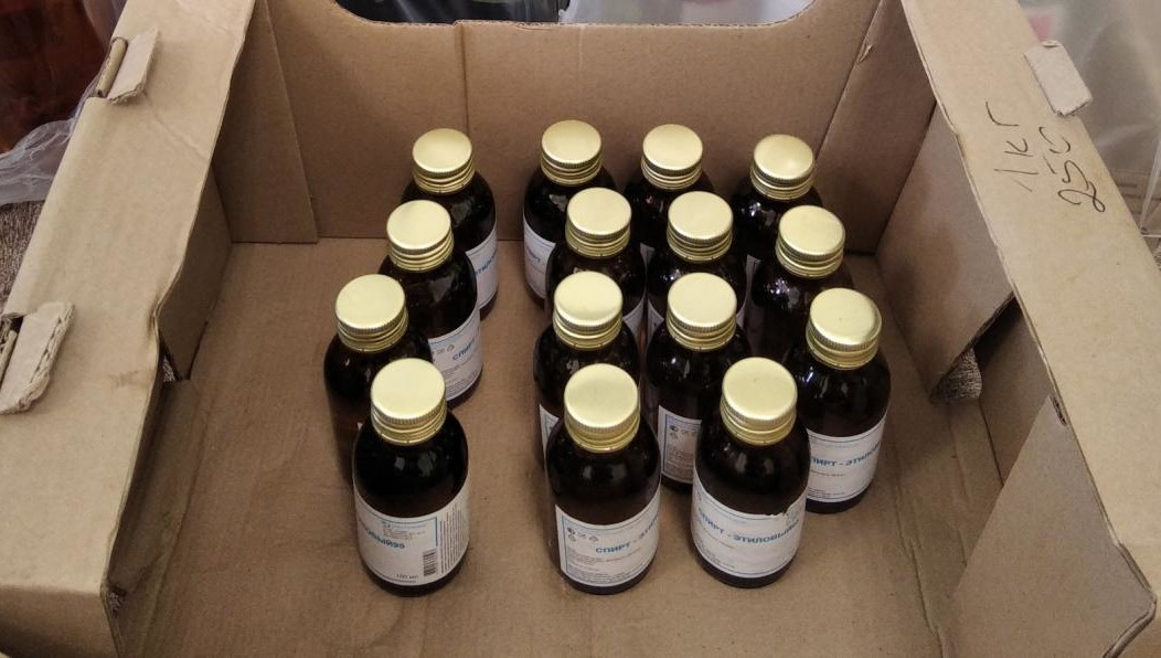 Вину никто из них признавать не хочет.