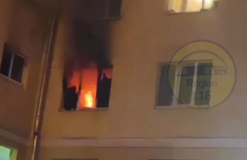 Возгорание произошло в комнате на третьем этаже.