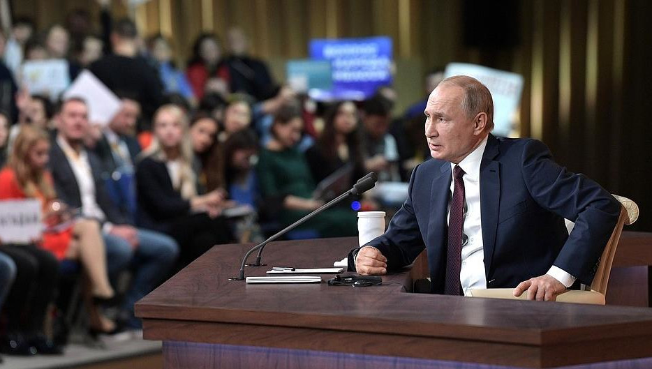 Президент России призвал уделять больше внимание национальным вопросам.