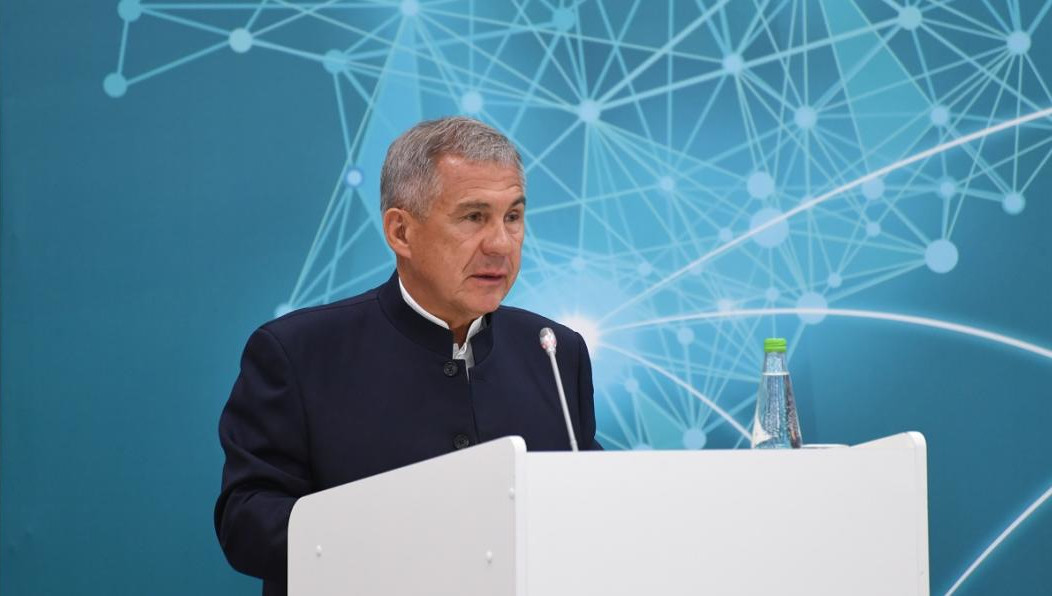 Об этом раис Татарстана заявил на проходящем в рамках KazanForum «Россия – Исламский мир» круглом столе по «Развитию международного транспортного коридора Север-Юг»