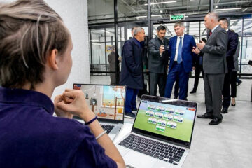 Раис Татарстана посетил Елабужский район вместе с министром экономического развития России Максимом Решетниковым.