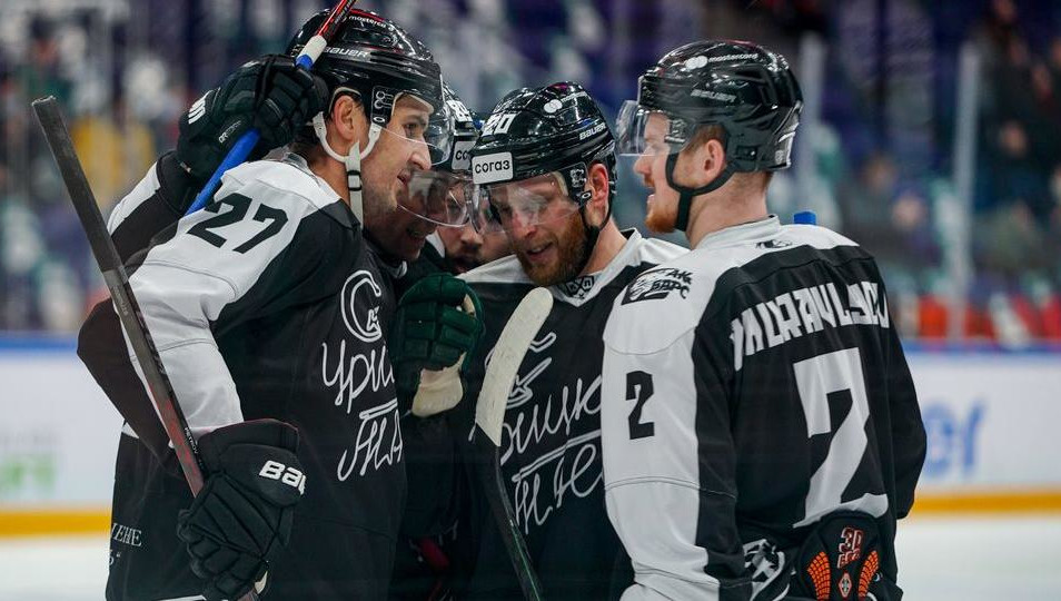 Победную шайбу забросил Дмитрий Юдин.