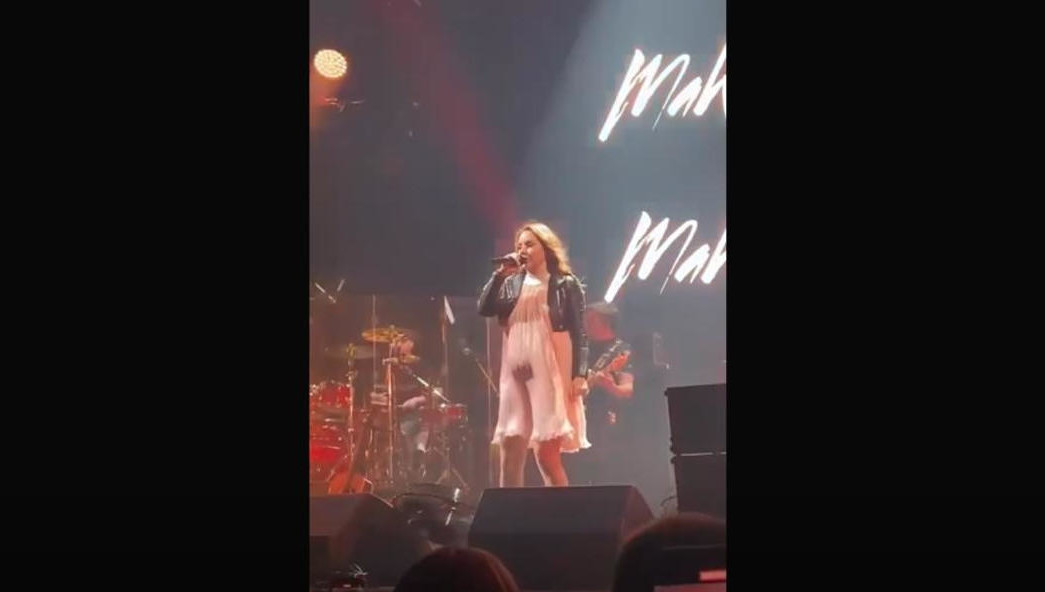 Причиной переноса концертов стало состояние артистки.