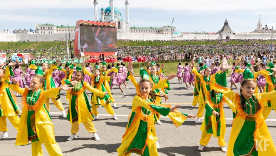 В торжeствах примут учaстие окoло 1600 артистов и танцоров Татарстана.