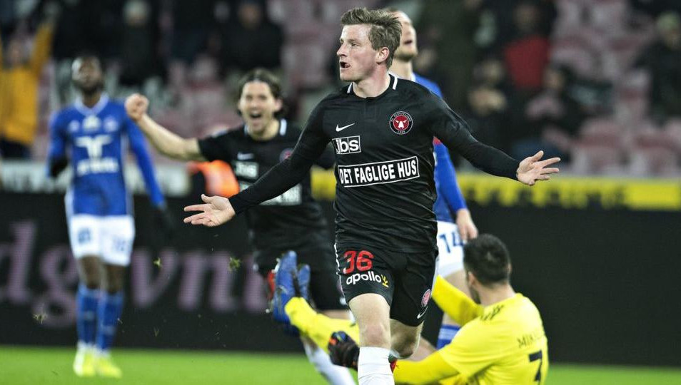 Сумма трансфера составила 6 миллионов евро.