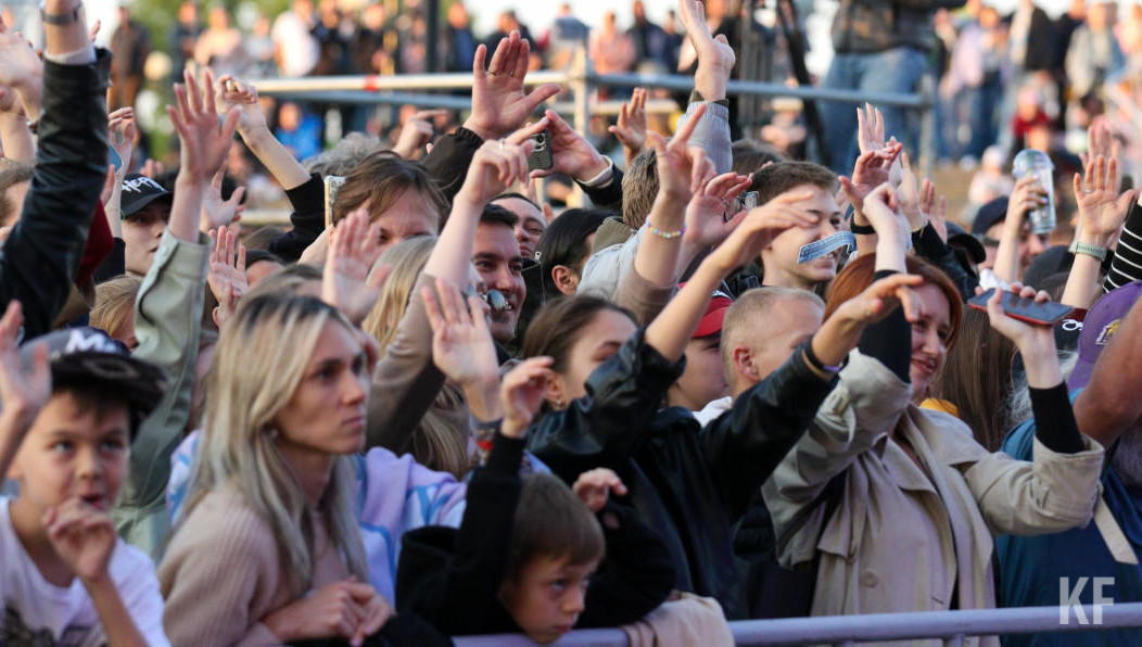 Перед гостями на протяжении 16 часов выступали музыканты из восьми стран мира.