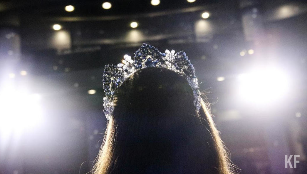 За титул борются сразу три девушки из Татарстана.