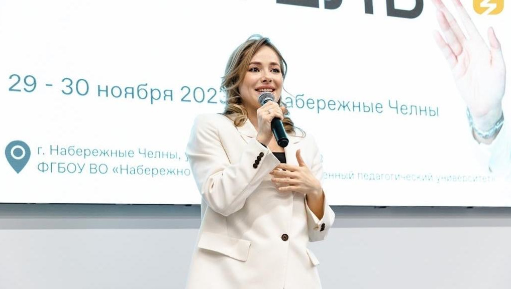 Известная российская актриса сравнила нынешних детей с соцсетями.