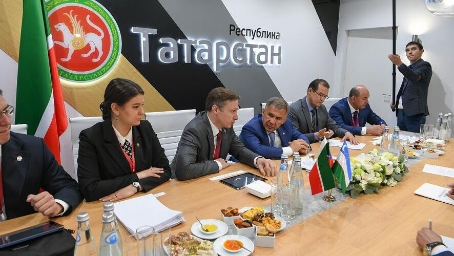 Татарстан на экономическом форуме в Петербурге привлекает в регион новые инвестиции.