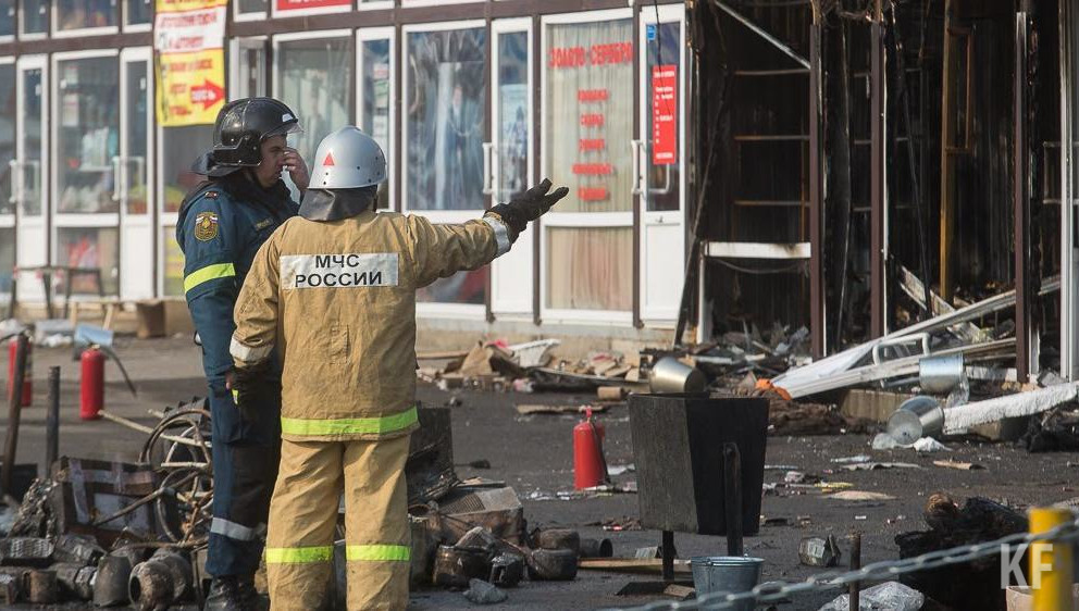 Происшествие случилось из-за горения вещей в многоквартирном доме.