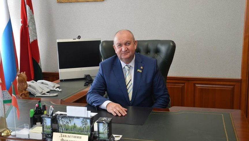 Исполнять обязанности главы района будет Рамиль Айбатов.