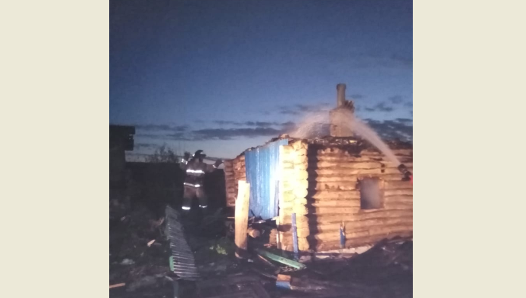 На место съехались экстренные службы.