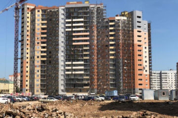 Более 500 специалистов задействовано в завершении строительства домов в Ново-Савиновском районе