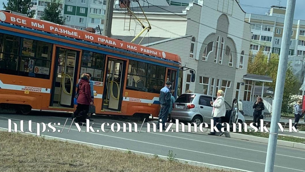 Движение составов было приостановлено.