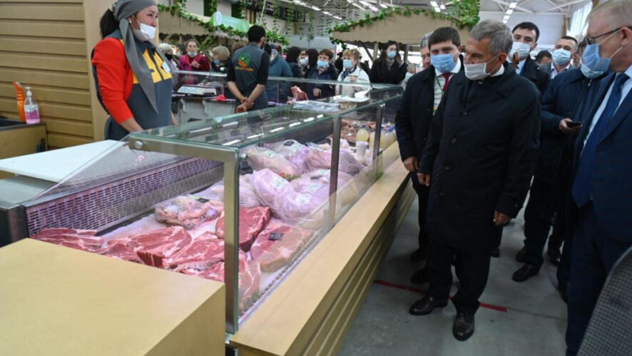 Торговая площадка позволяет местным фермерам продавать товары.