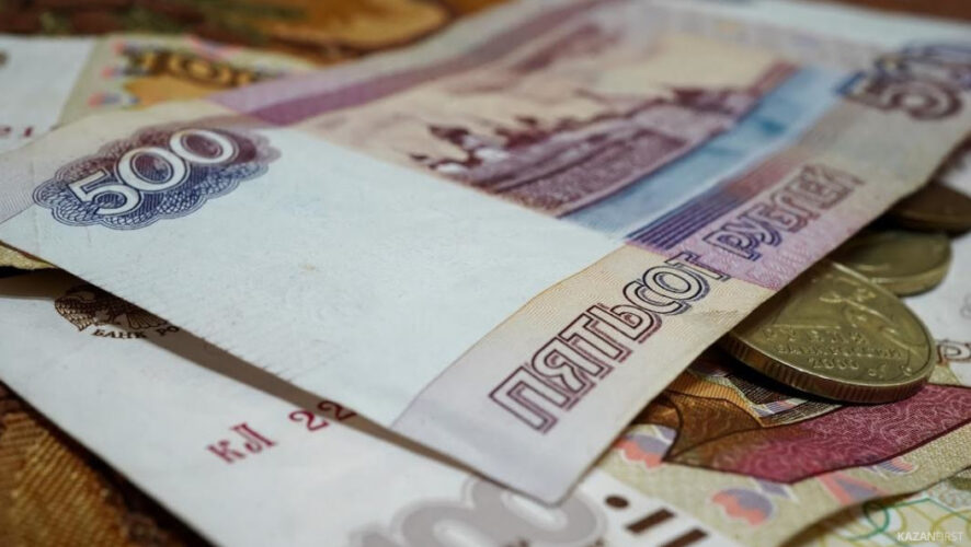 Банки режут ставки по депозитам в рублях.
