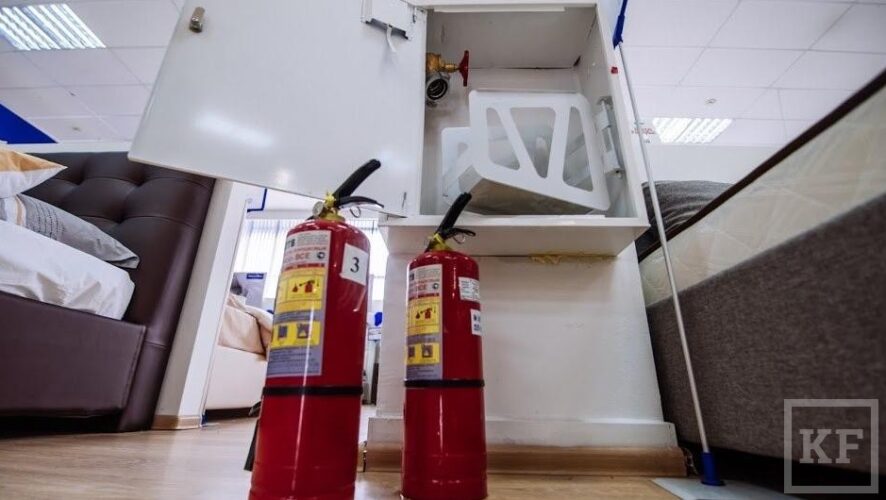 Проверку противопожарной готовности сотрудников провели в Центре занятости Альметьевска