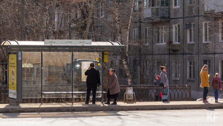 Активисты «Народного фронта» опросили пассажиров общественного транспорта.
