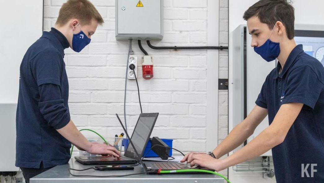 На сессии местных депутатов в нефтеграде говорили о социально-экономическом развитии муниципалитета. Рассказываем