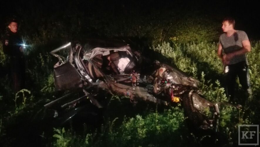 трое из них скончались на месте в результате столкновения двух автомобилей на 51-м км трассы Набережные Челны-Альметьевск в Заинском районе