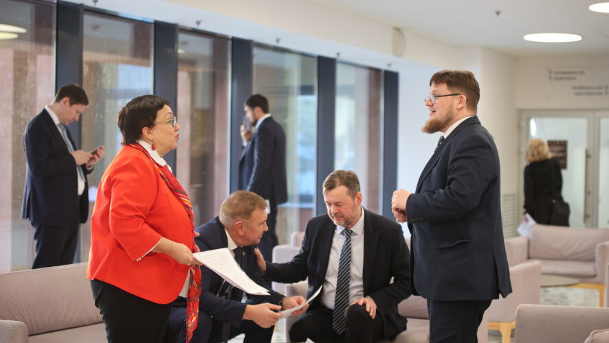 ZHUR4755 (1) ZHUR4755 (1)