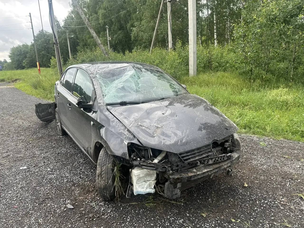 Автомобиль опрокинулся в кювет в Высокогорском районе Татарстана