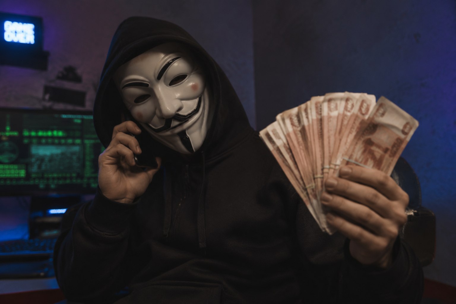 Жительница Нижнекамска стала жертвой мошенников при покупке автомобиля из Европы